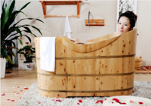 Bồn tắm gỗ thông - pơmu